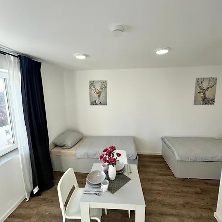 - Monteurzimmer In Halle Saale - Ideal Fuer Firmen Und Monteure Naehe Leipzig Halle Airport, Kabelsketal, Schkopau, Leuna, Merseburg Halle (Saale)