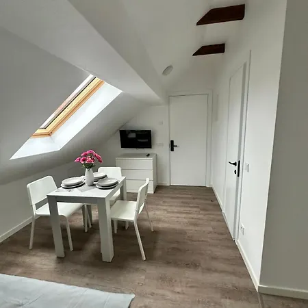 - Monteurzimmer In Halle Saale - Ideal Fuer Firmen Und Monteure Naehe Leipzig Halle Airport, Kabelsketal, Schkopau, Leuna, Merseburg *